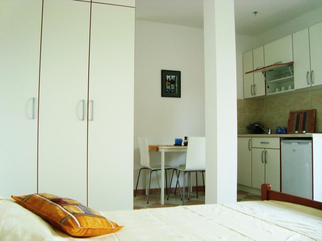 Apartments Rolovina Tivat Szoba fotó