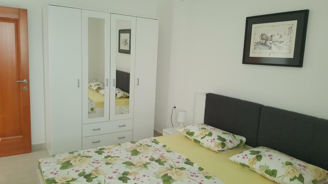 Apartments Rolovina Tivat Kültér fotó